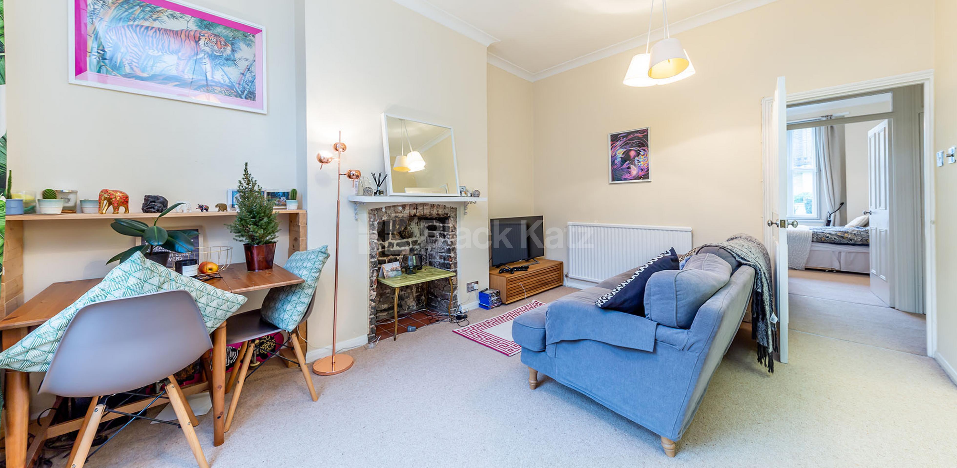 Contemporary cosy one bed in the heart of primrose hill mins to tube & shops Gloucester Avenue, Primrose Hill / Regents Park NW1